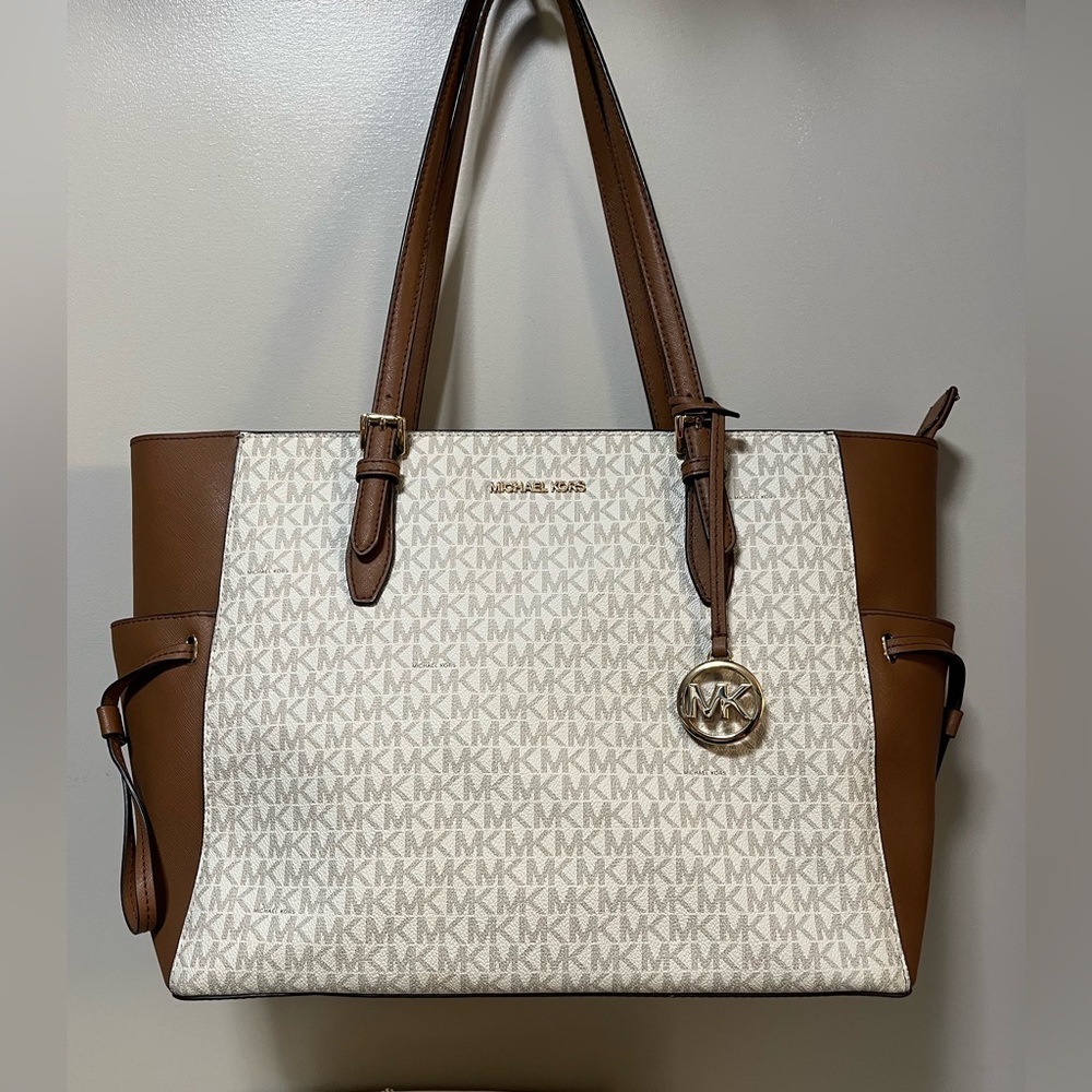 Michael Kors Tan and Cream Signature Tote